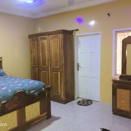 Abuko Awamuulamin Manneh Guest House מראה חיצוני תמונה