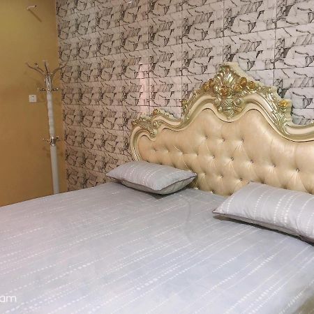 Abuko Awamuulamin Manneh Guest House מראה חיצוני תמונה