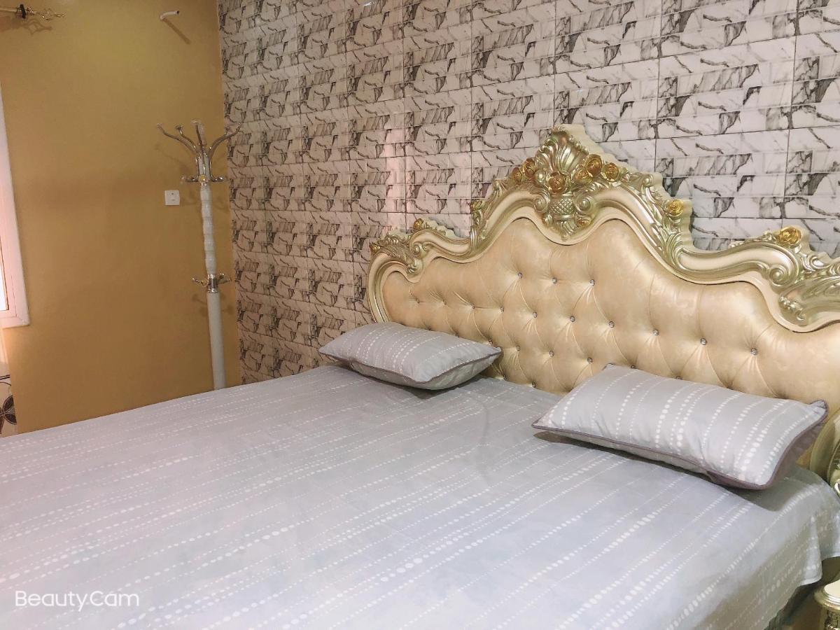 Abuko Awamuulamin Manneh Guest House מראה חיצוני תמונה