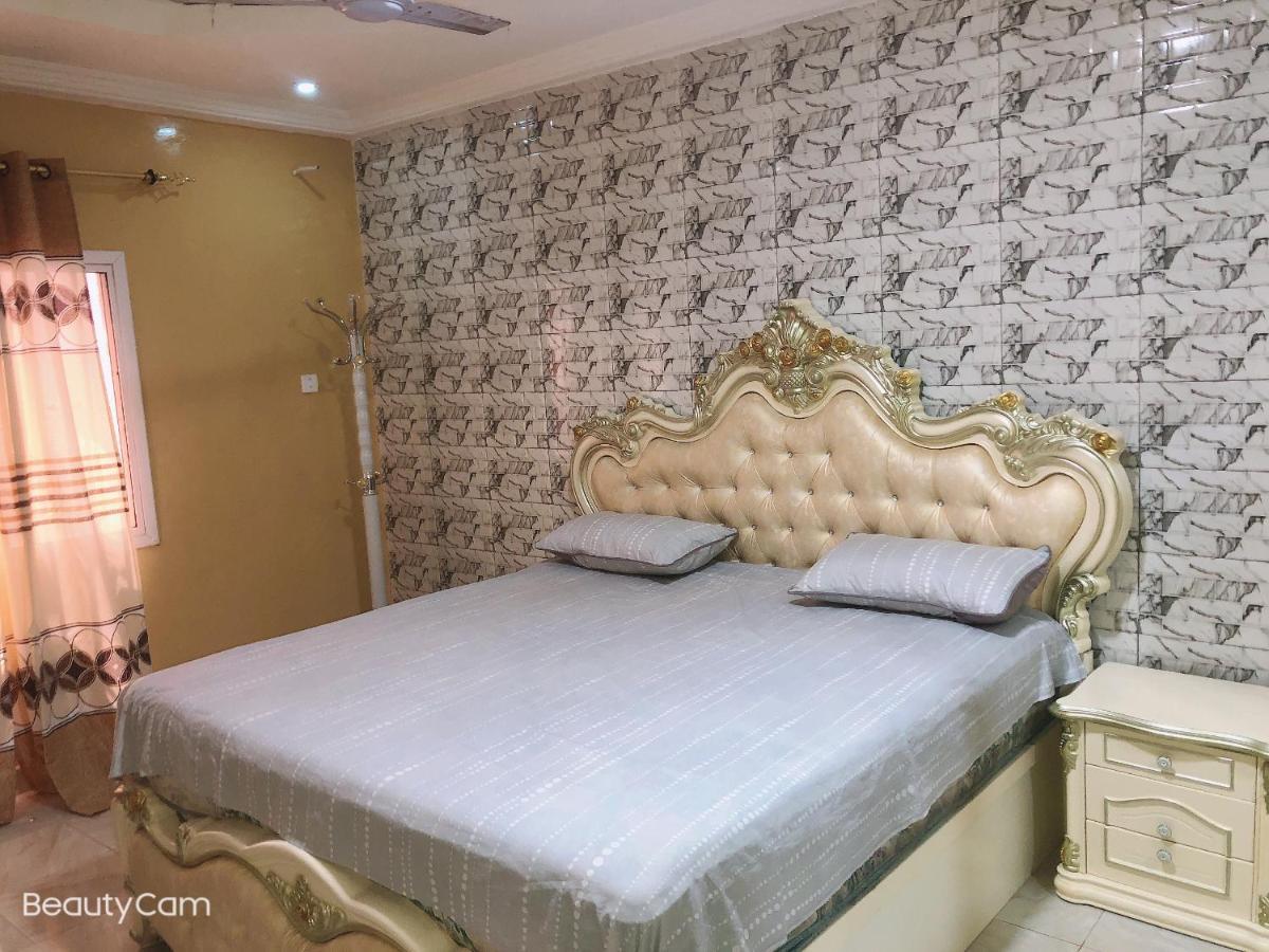 Abuko Awamuulamin Manneh Guest House מראה חיצוני תמונה
