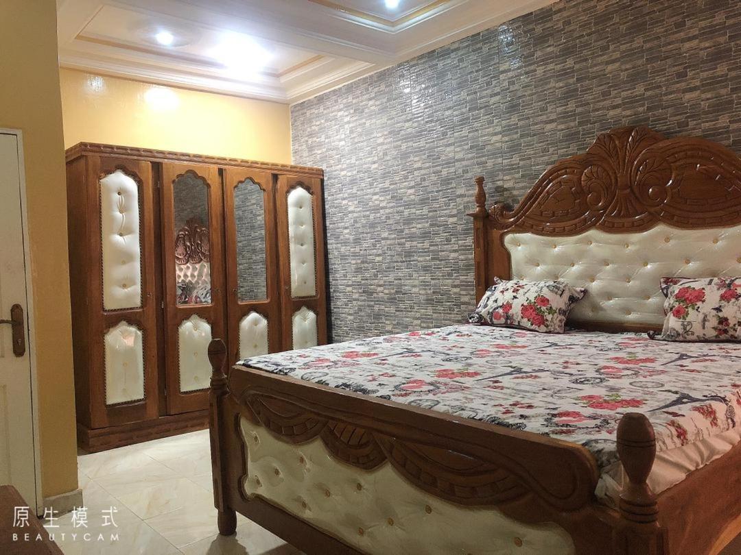 Abuko Awamuulamin Manneh Guest House מראה חיצוני תמונה